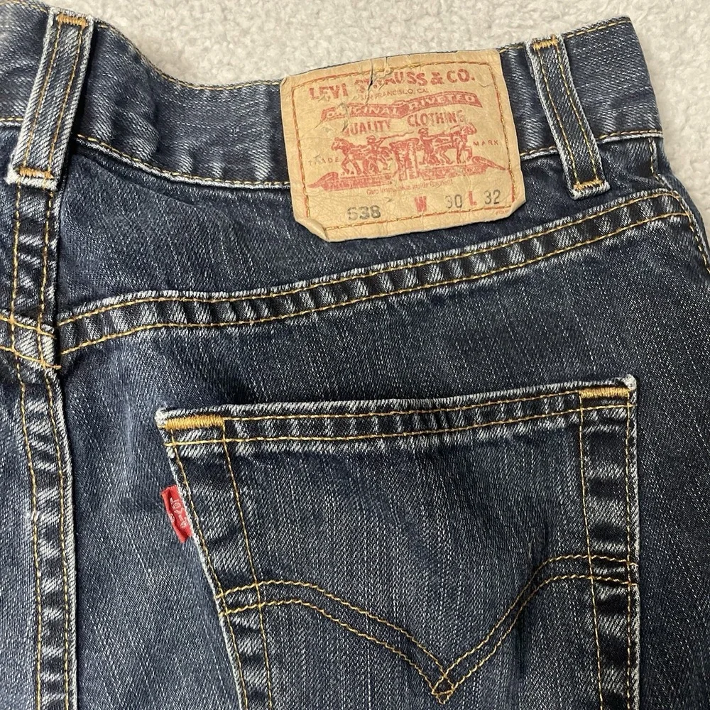 Levis 538 Straight Jeans Mens 30x32 Blue Medium Wash Denim Regular 500 Series